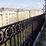 Comfortable Apartment Near Montmatre